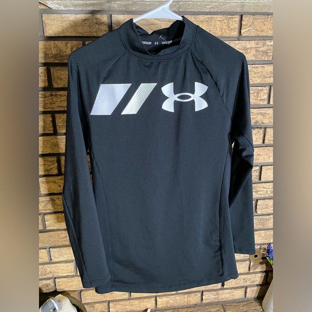 Under armour long sleeve shirt‎